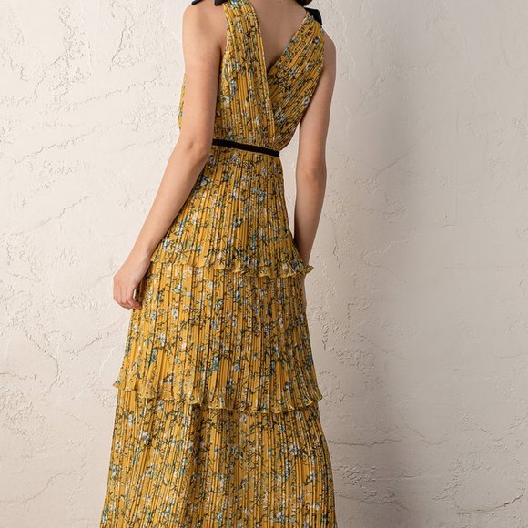 Lulu's Yellow Floral Tiered Maxi Dress - Picture 4 of 8